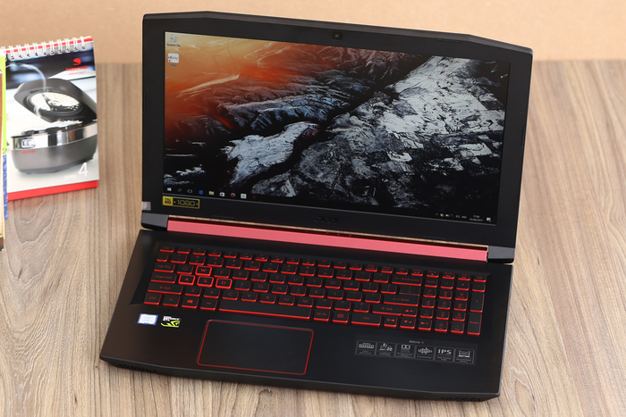 Acer Nitro 5 AN515 51 739L i7 7700HQ/8GB/1TB/2GB GTX1050/Win10/(NH.Q2SSV.007)