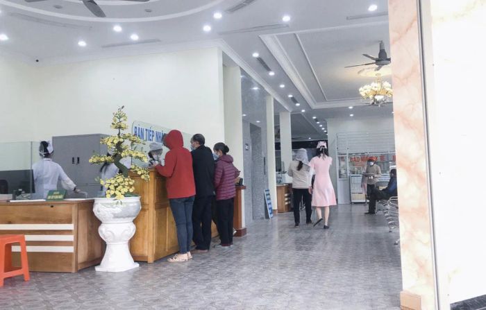 Hình ảnh đội ngũ bác sĩ tại Phòng Khám Đa Khoa Nam Âu
