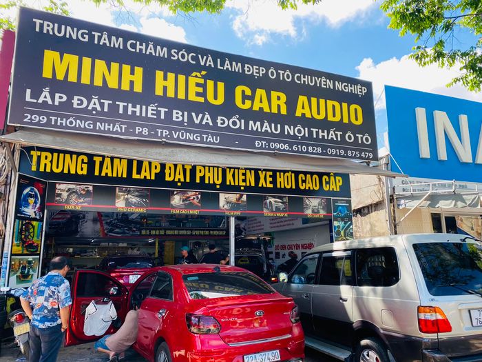 Quy trình dán phim cách nhiệt chuẩn tại Minh Hiếu Auto