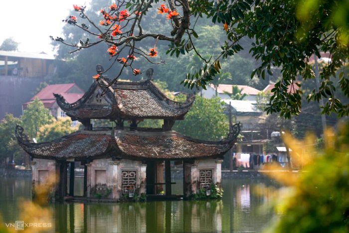 Toàn cảnh Chùa Thầy nhìn từ trên cao (Nguồn: internet) ảnh 1