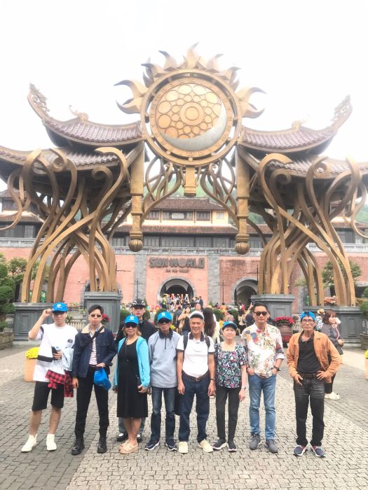 Khoảnh khắc đáng nhớ cùng Elephant Travel