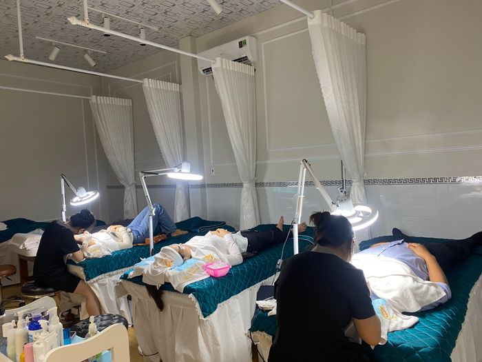 Phòng chăm sóc da tiêu chuẩn tại Spa Nhinhihouse