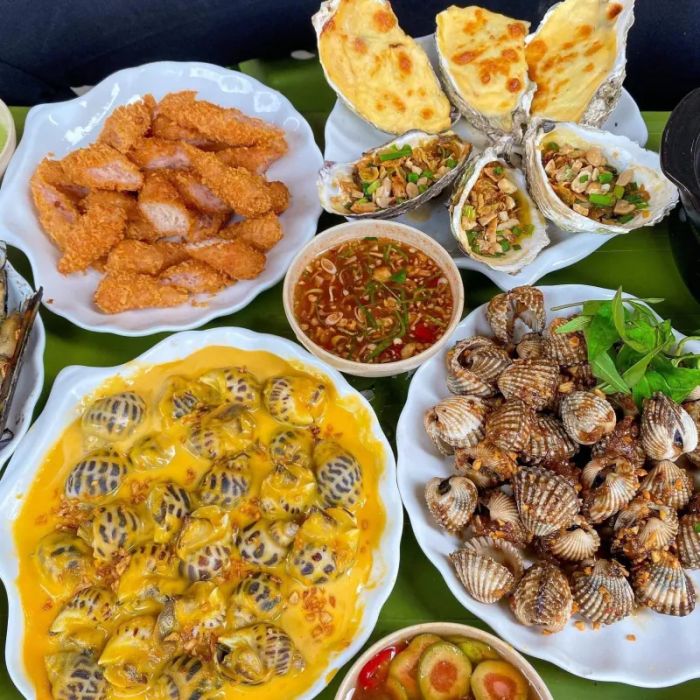Không gian ấm cúng và món ngon tại Ốc Gạo