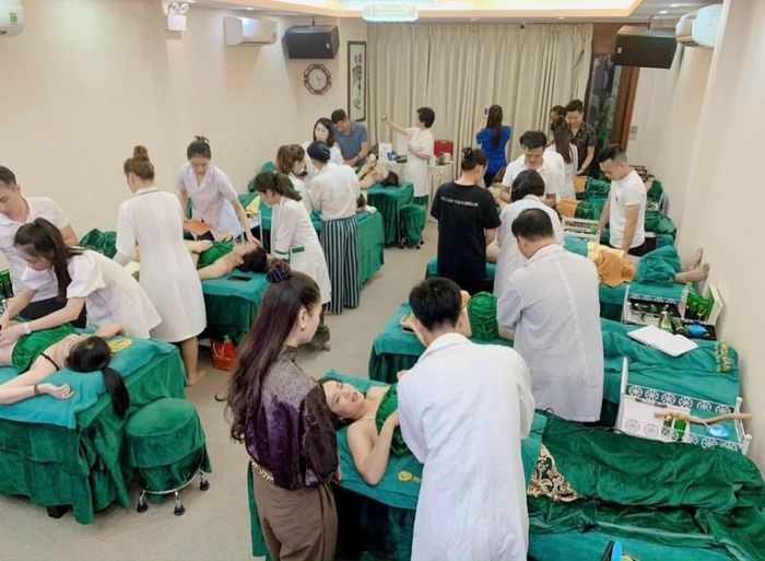 Hình ảnh thực tế quy trình điều trị da tại Linh Anna Beauty Spa
