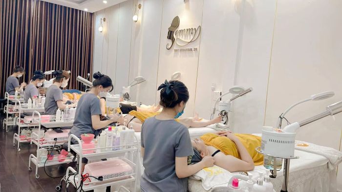 Hệ thống máy móc hiện đại tại Thẩm Mỹ Quốc Tế Emmy - Tiêu chuẩn quốc tế