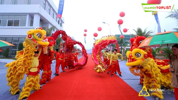 hoa-binh-events-dich-vu-mua-lan-chuyen-nghiep-Mytour