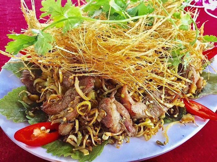 Món ăn tại quán ảnh 1