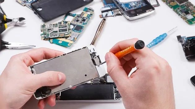 Nơi sửa chữa điện thoại chất lượng tại Quận Tân Bình