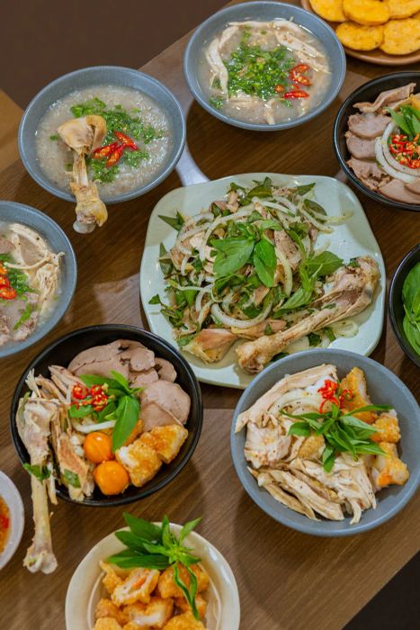 Hình ảnh tô bánh ướt lòng gà Trang thơm ngon chuẩn vị
