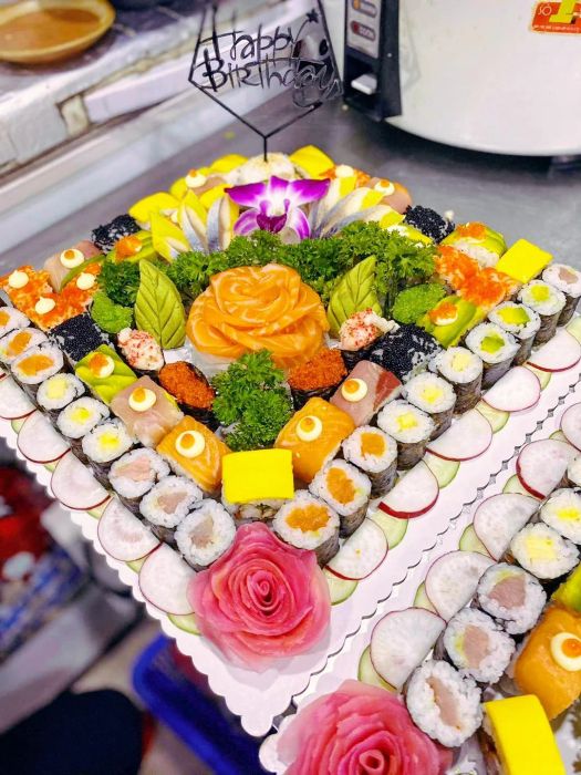 Sushi Cake - Tác phẩm nghệ thuật ẩm thực