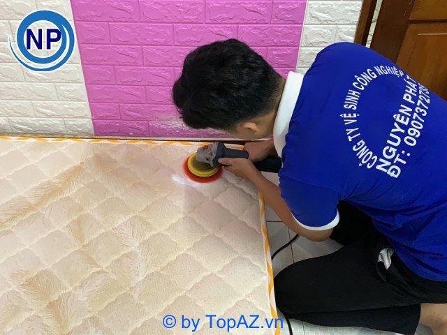 Nguyên Phát là một trong những công ty nổi bật cung cấp dịch vụ vệ sinh và giặt nệm uy tín với mức giá phải chăng tại TPHCM.