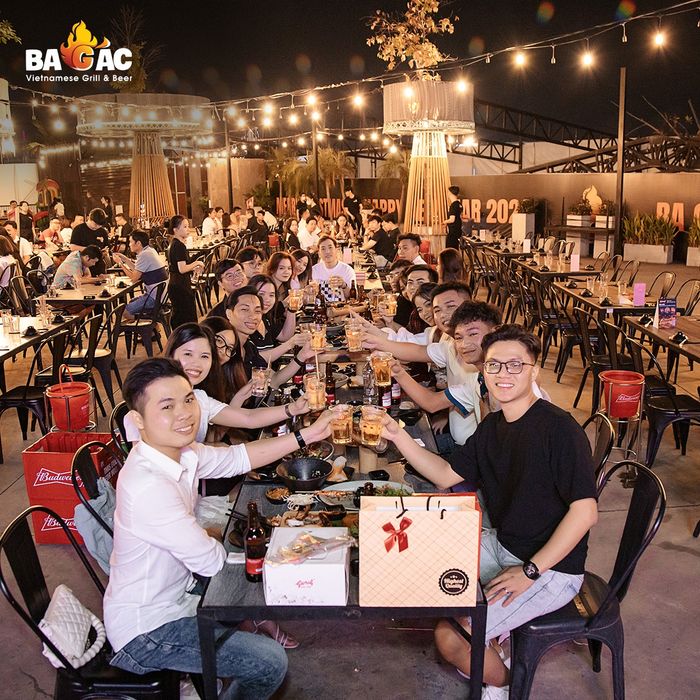 Khoảnh khắc thưởng thức tại nhà hàng