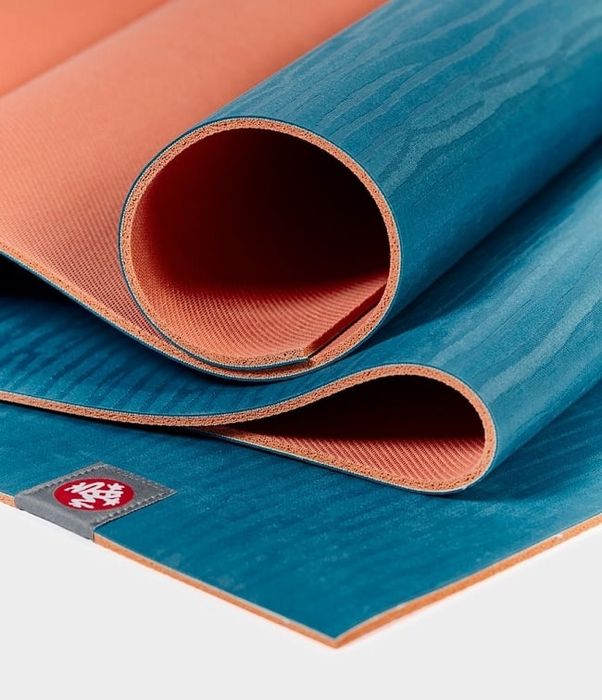 Địa chỉ uy tín để mua thảm Yoga tại TPHCM - CAPA Yoga