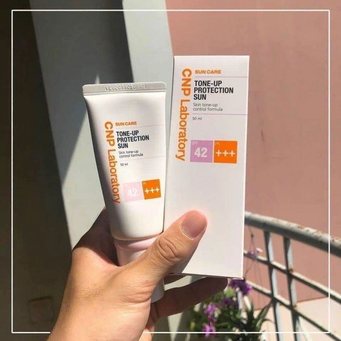 Hình ảnh thực tế Kem Chống Nắng CNP Laboratory Tone-Up Protection Sun