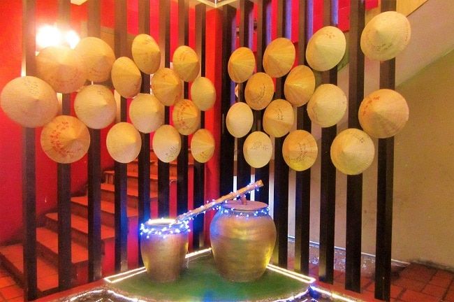 Nón Lá tự hào nằm trong top 20 quán ăn ngon nhất Quận 1, TP.HCM mà bạn nhất định phải ghé thăm