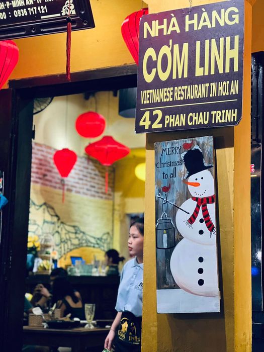 Cơm Linh ảnh 3 - Góc chụp chân thực về những món ăn đặc sắc, kết hợp hài hòa giữa hương vị và hình thức trình bày