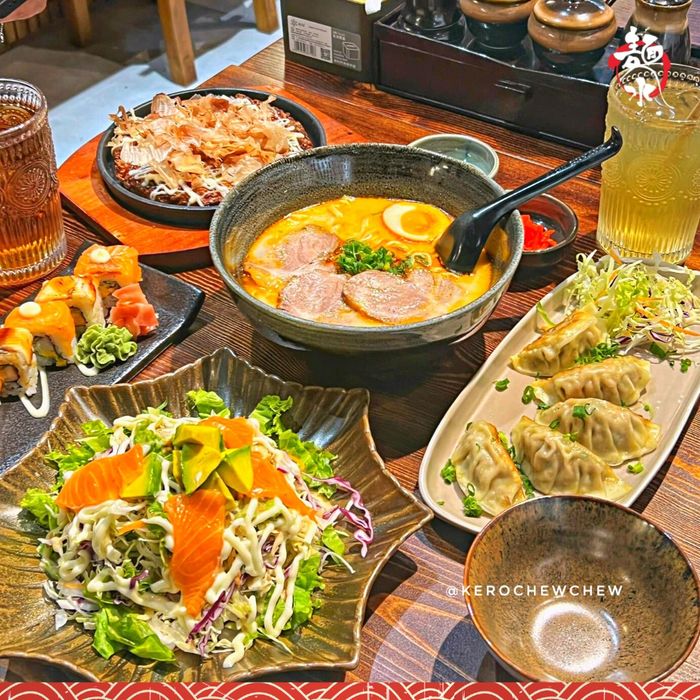 Không gian ẩm thực tại Tokyo Tan-Tan Ramen ảnh 2