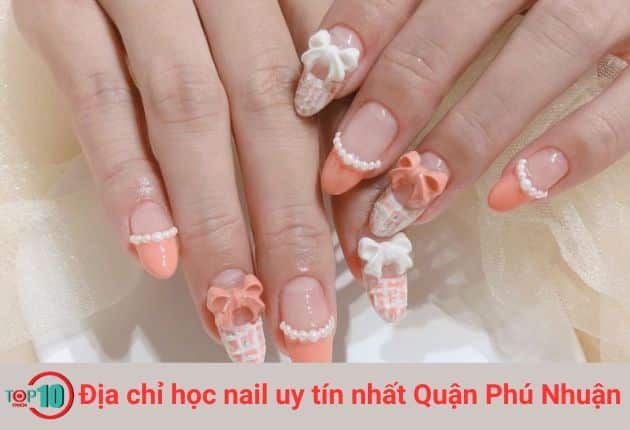 Tomiluc chuyên đào tạo các khóa học chuyên ngành Nails