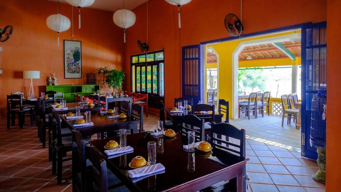 Hoa Hien Restaurant - Ảnh 3 - Góc nhìn chân thực về không gian ấm cúng với những món ngon đậm đà bản sắc Việt