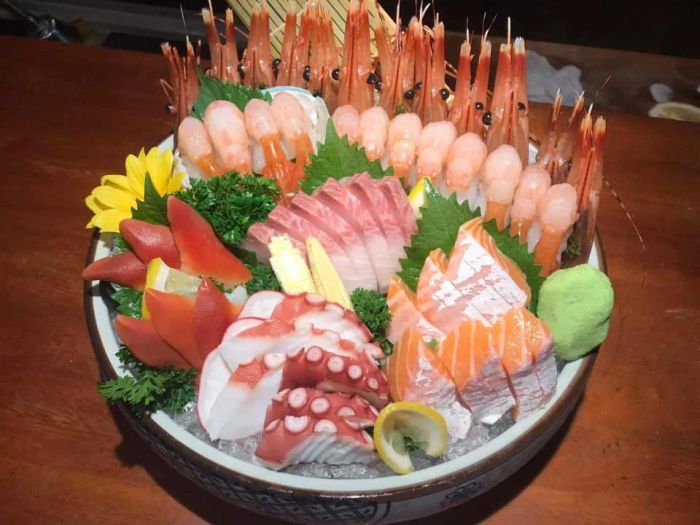 Sashimi tươi ngon - Kiệt tác ẩm thực Nhật Bản (Ảnh 1)