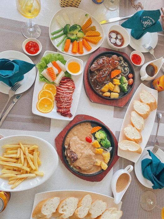 Các món ăn tại Delicio Restaurant