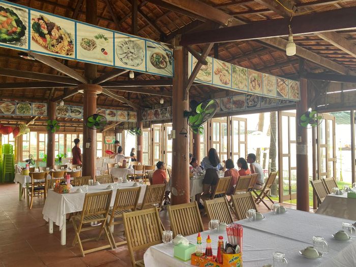 Vân Phi Restaurant ảnh 2 - Khoảnh khắc ghi lại những món hải sản tươi ngon được trình bày đẹp mắt
