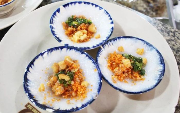 Hình ảnh bánh bèo chén thơm ngon tại Bánh Bèo Chén Sương