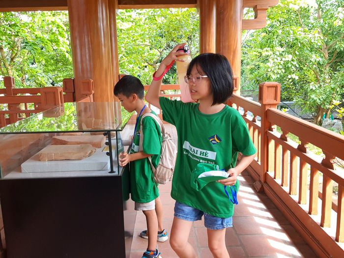 Hình ảnh lớp học MC nhí tại Viện Phát triển Giáo dục & Trí tuệ Việt