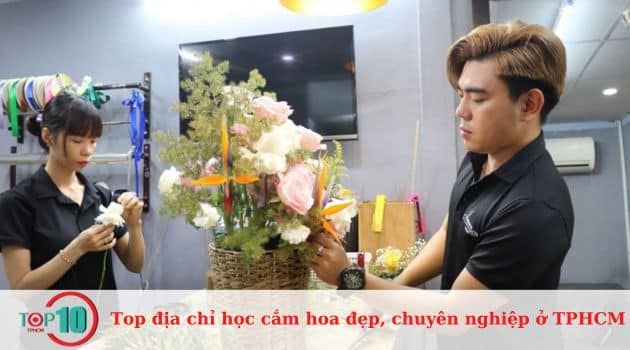 Việt - Edu - Địa chỉ vàng cho nghệ thuật hoa tươi