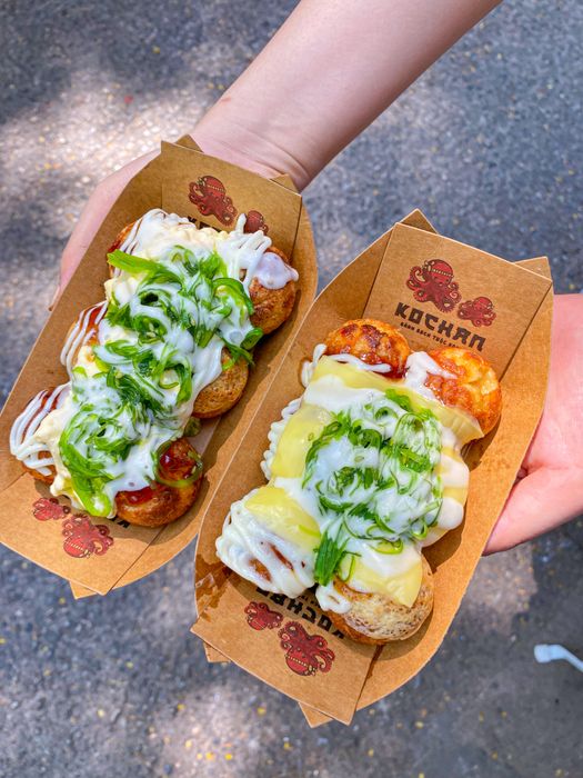 Takoyaki Kochan vàng ươm hấp dẫn