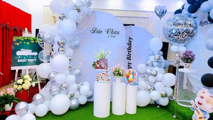 Không gian sang trọng với đèn lồng đặc trưng tại Nhà Hàng Đèn Lồng Phủ Lý - Ảnh 1