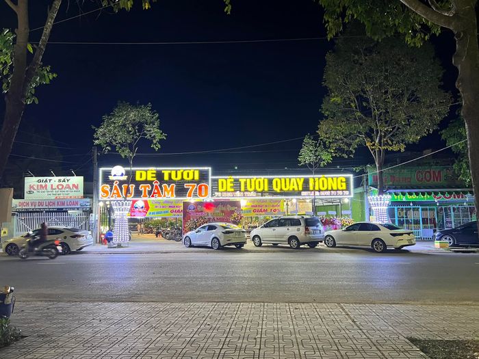 Không gian ấm cúng tại Sáu Tâm - Ảnh 3