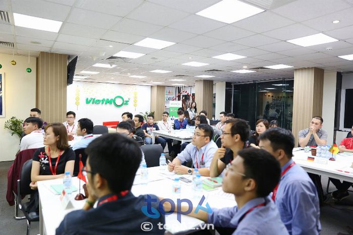 Vietmoz Academy - Nơi ươm mầm tài năng Digital Marketing