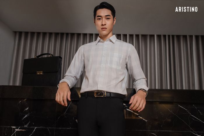 Không gian trưng bày sang trọng tại showroom Aristino