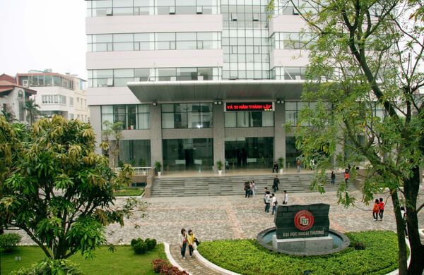 Khuôn viên hiện đại của Đại học Ngoại thương (FTU)