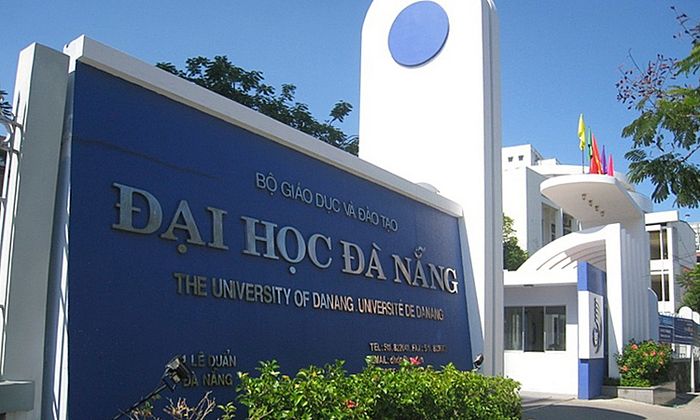 Toàn cảnh khuôn viên xanh mát Đại học Đà Nẵng