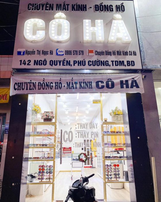 Không gian ấm cúng và chuyên nghiệp tại Mắt Kính Cô Hà