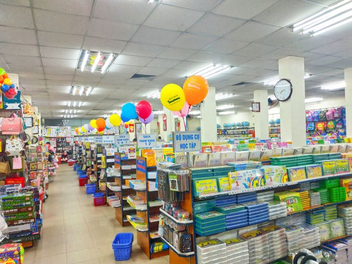 Không gian trí tuệ tại Nhà sách Tiền Phong