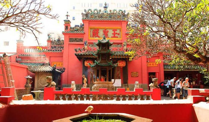 Hình ảnh chùa Ngọc Hoàng - Nơi gửi gắm những ước nguyện tình duyên