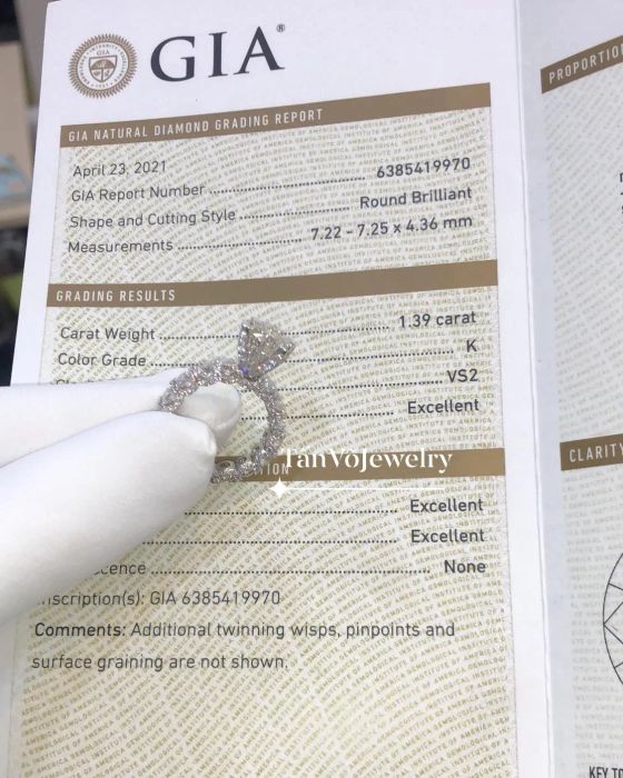 Không gian sang trọng tại Tấn Võ Jewelry