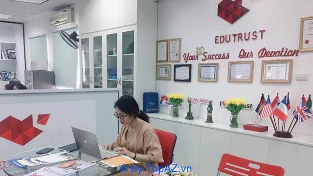 EduTrust - Người bạn đồng hành tin cậy trên hành trình chinh phục giấc mơ Canada