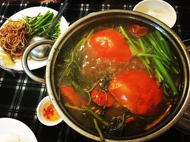 Lẩu cua Đất Mũi tự hào nằm trong Top 10 nhà hàng chất lượng nhất tại Quận Gò Vấp, TP. Hồ Chí Minh.