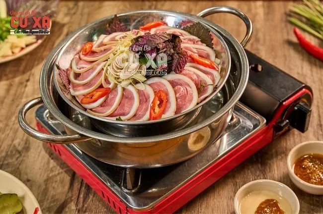 Lẩu Bò Cư Xá - Điểm hẹn ẩm thực đậm chất Sài Gòn
