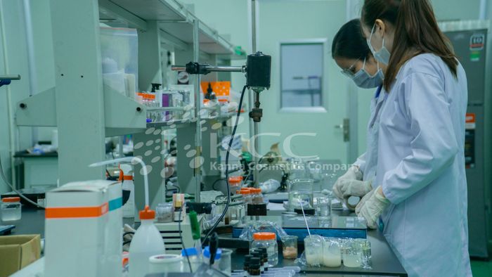 Hình ảnh nhà máy Kanna Cosmetics tại KCN Bình Đường - Bình Dương với dây chuyền sản xuất hiện đại đạt chuẩn quốc tế