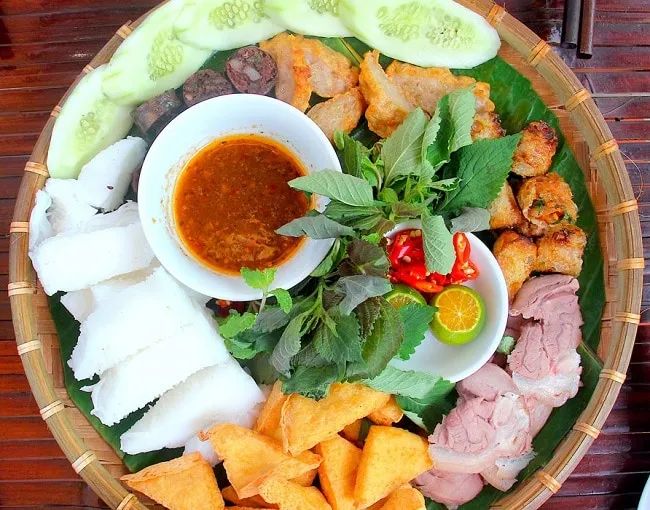 Mẹt Quán – Một trong những nhà hàng nổi bật tại quận Gò Vấp, TP. Hồ Chí Minh