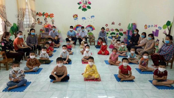 Hình ảnh khuôn viên xanh mát tại Mầm Non Cẩm Liên