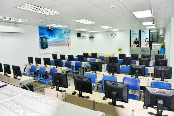 Trung Tâm Đào Tạo CNTT Nhất Nghệ hình ảnh 1
