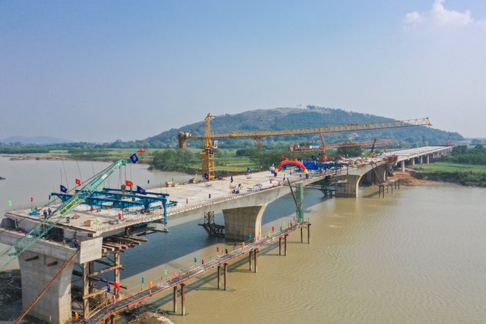 Bộ sưu tập hình ảnh đặc sắc ghi lại quá trình thi công chuyên nghiệp và những thành tựu nổi bật của tập đoàn Vinaconex
