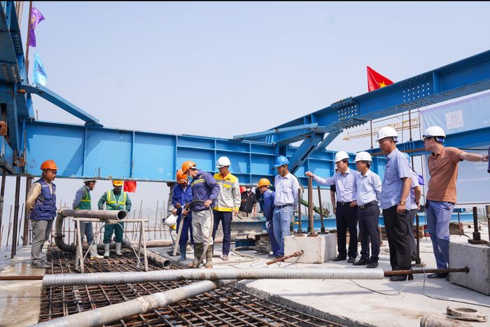 Hình ảnh ấn tượng về các công trình tiêu biểu của Vinaconex - minh chứng cho bề dày kinh nghiệm và đẳng cấp thi công đa ngành