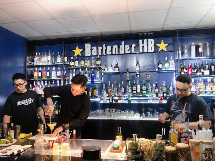 Hình ảnh thực hành tại Bartender HB